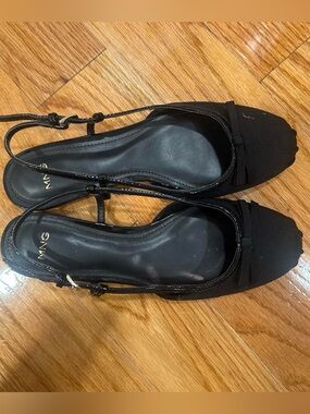 MANGO Black leather ballet flats with bow detail and gold heel